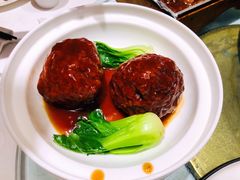 红烧狮子头-乾隆美食·本帮菜(黄河路店)