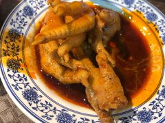 -爆炸头阿姨小四川正宗川味小吃(无任何分店)