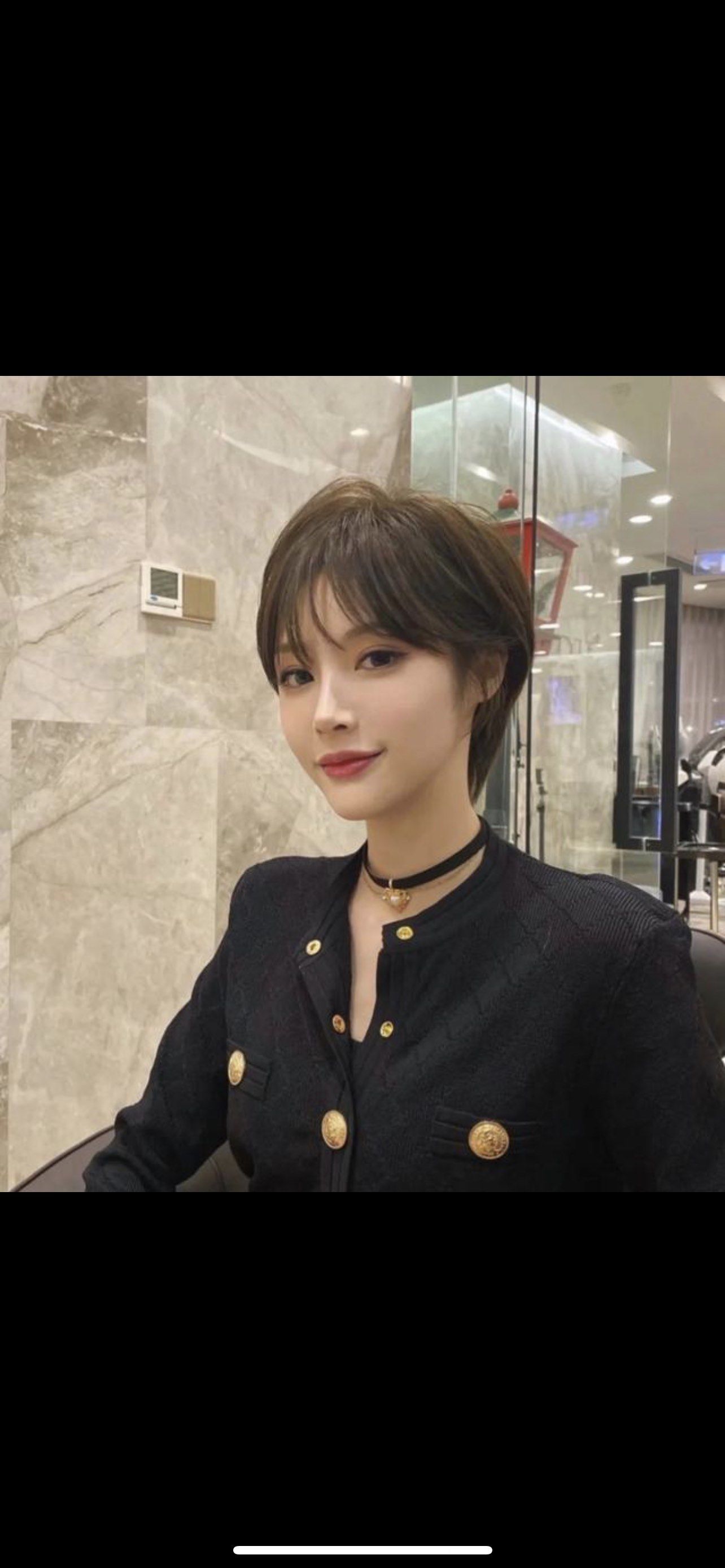 比如,波波头,欧美短发,碎发短发等,都在一定程度上引领了潮流