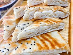 饽饽饼-王明古法砂锅居(开化寺店)