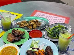 -黄亚华小食店(Jalan Alor)
