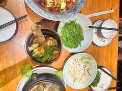 -老滇山寨•云南特色菜•地方菜•民族风情歌舞表演(金碧店)