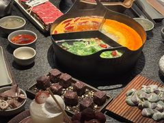 -三出山火锅(南京万象天地店)