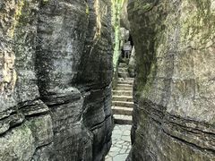 -梭布垭石林景区