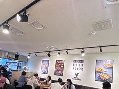 -BHC炸鸡(明洞总店)