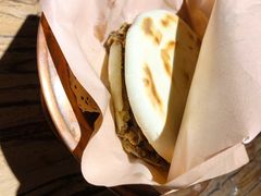 肉夹馍-平娃三宝烧烤·面食(南小街店)