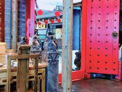 -沪小二炭火蛙锅(淮海中路美食不夜城店)