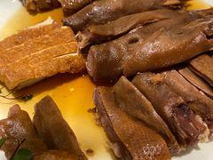 卤水狮头鹅三拼-尚一汤·粤菜海鲜(环球港店)