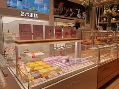 面包甜点陈列柜-好利来(朝外店)