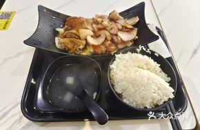 Plum Roast Duck with Pork Neck Rice