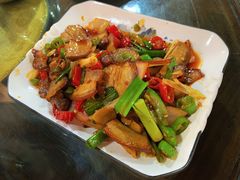 小炒肉-佳味海鲜(华春路店)