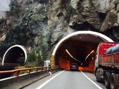-秦岭终南山公路隧道公司