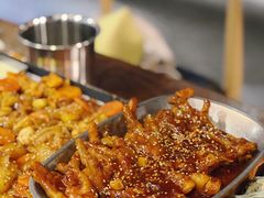 -炸鸡情侣韩式料理(中央大街店)