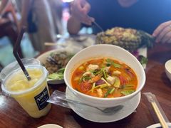 -Dang restaurant (patong phuket)