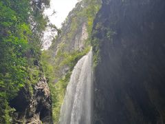 -龙水峡地缝景区