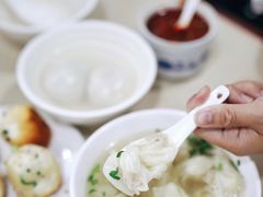 -老西白点心店