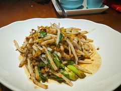 -魏铭鱼头捞饭(晋阳路店)