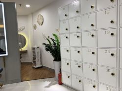 点击看大图 -八佰伴8008星级形象店