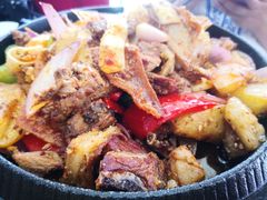 -撒拉人家.酸菜牦牛肉火锅