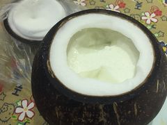 -志龙皇冠吃货椰子铺