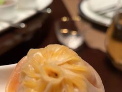 蟹粉鲜肉大包-新荣记(建国门外大街店)