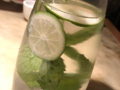 -绿茶餐厅(广州天河城店)