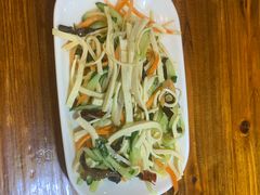 -万和春排骨砂锅米饭(湖北路店)