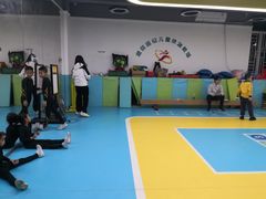 -逗你运动体能训练中心(冠城店)