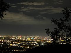 -鬼笑石后山停车场