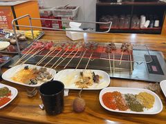 -哈尔滨小酒馆·鲜肉现穿自助烧烤(康新花园店)