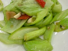 -粤盛海鲜平价店(洛溪食街店)