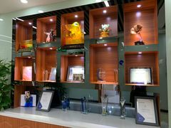 -茂菊口腔连锁(浦东南路店)