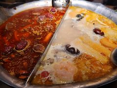 台式麻辣锅-湊湊火锅·茶憩(杭州湖滨银泰in77店)