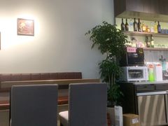 -WOW coffee