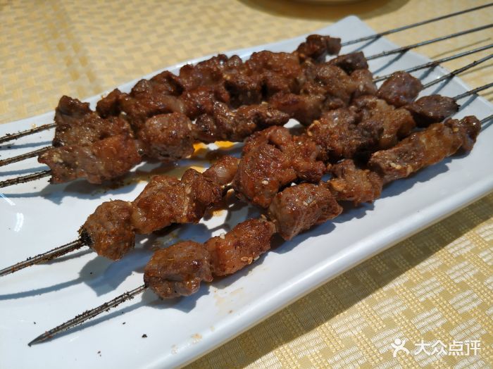 碳火烤羊肉串