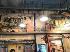 -马路边边串串香形象店(磐石路店)