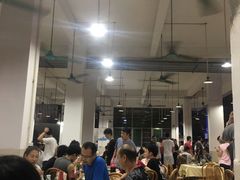 大堂-标记美食新鲜猪杂(兴南大道店)