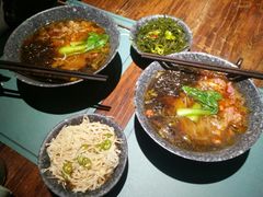 -八月美食小馆(银泰城总店)