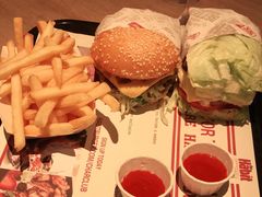 -The Habit Burger Grill 哈比特汉堡(复兴soho店)