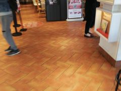-肯德基(洛川店)