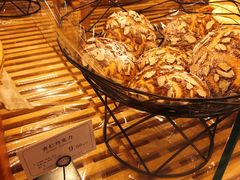 杏仁巧克力-21克拉面包(大悦城店)