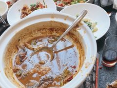 -鱼鲜饭香·招牌汽锅剁椒鱼头王