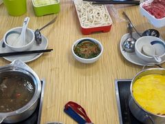 -杨老板·海鲜集市火锅·鲜切牛肉(中防万宝店)