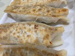 肉三鲜锅贴-春水锅贴·传统鲁菜(大明湖店)