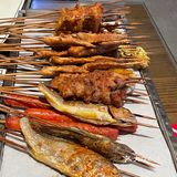 万达金街里的一家小烧烤[胜利]