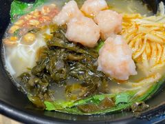招牌虾滑米线-桂在香知桂林米粉(南岗松雷店)