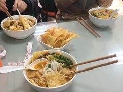 -丽丽三鲜螺蛳粉(田林路店)