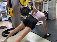 -GYMPLUS私教健身会馆(大悦城店)