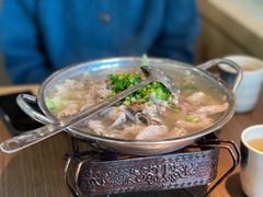 跷脚牛肉小锅-肖四女乐山跷脚牛肉(世博源店)