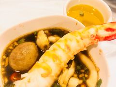 -鲜入围煮花胶鸡海鲜火锅